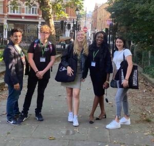 best social media for young people 